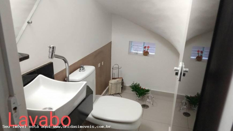 Imagem Casa com 3 Quartos à Venda, 153 m² em Interlagos - São Paulo