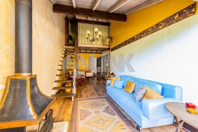 Imagem Imóvel com 2 Quartos à Venda, 116 m² em Petrópolis - Porto Alegre Imagem Imóvel com 2 Quartos à Venda, 116 m² em Petrópolis - Porto Alegre