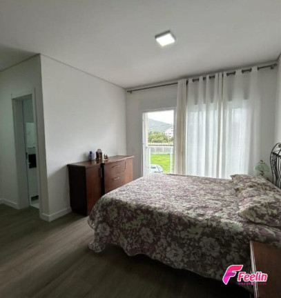 Imagem Casa com 3 Quartos à Venda, 144 m² em Ingleses Norte - Florianópolis Imagem Casa com 3 Quartos à Venda, 144 m² em Ingleses Norte - Florianópolis