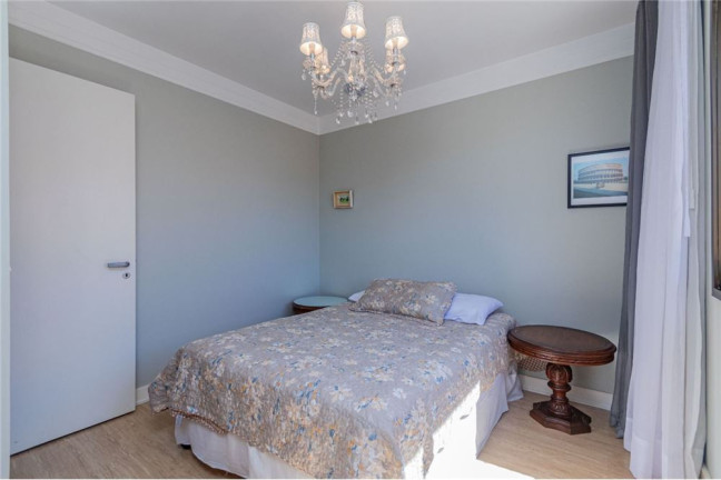 Imagem Apartamento com 3 Quartos à Venda, 131 m² em Menino Deus - Porto Alegre