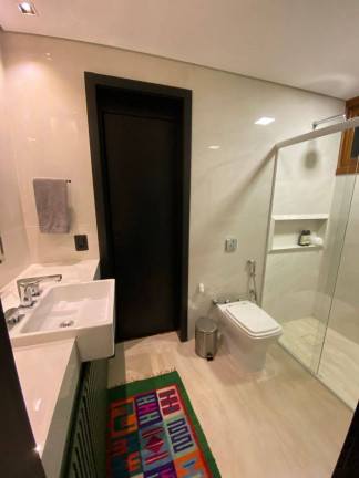 Imagem Apartamento com 4 Quartos à Venda, 390 m² em Petrópolis - Porto Alegre Imagem Apartamento com 4 Quartos à Venda, 390 m² em Petrópolis - Porto Alegre