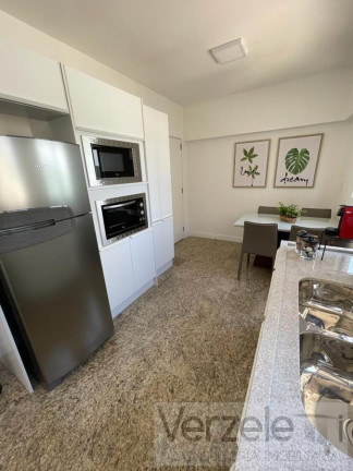 Imagem Apartamento com 3 Quartos para Alugar, 140 m² em Centro - Balneário Camboriú Imagem Apartamento com 3 Quartos para Alugar, 140 m² em Centro - Balneário Camboriú