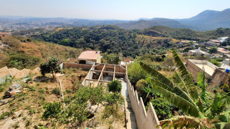 Imagem Casa com 2 Quartos à Venda, 200 m² em Serra Do Curral - Belo Horizonte Imagem Casa com 2 Quartos à Venda, 200 m² em Serra Do Curral - Belo Horizonte