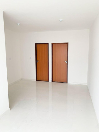 Imagem Casa com 2 Quartos à Venda, 70 m² em Mangabeira - Feira De Santana Imagem Casa com 2 Quartos à Venda, 70 m² em Mangabeira - Feira De Santana