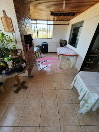 Imagem Casa com 3 Quartos à Venda, 246 m² em Xaxim - Curitiba