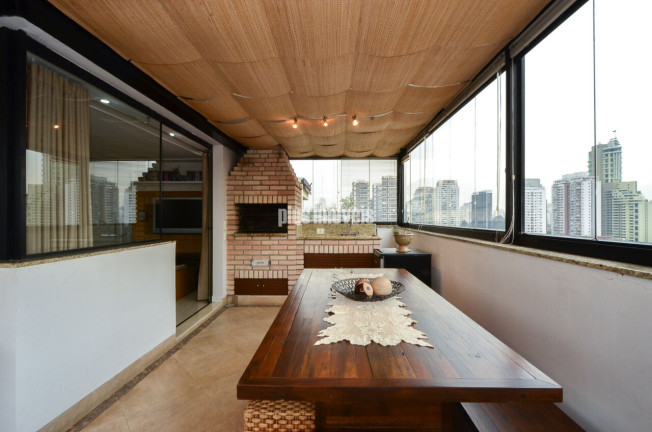 Apartamento com 3 Quartos à Venda, 170 m² em Brooklin Paulista - São Paulo
