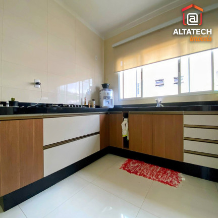 Imagem Imóvel com 3 Quartos à Venda, 90 m² em Vivaldi Leite Ribeiro - Poços De Caldas Imagem Imóvel com 3 Quartos à Venda, 90 m² em Vivaldi Leite Ribeiro - Poços De Caldas