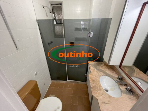 Imagem Apartamento com 2 Quartos à Venda, 67 m² em Tijuca - Rio De Janeiro Imagem Apartamento com 2 Quartos à Venda, 67 m² em Tijuca - Rio De Janeiro