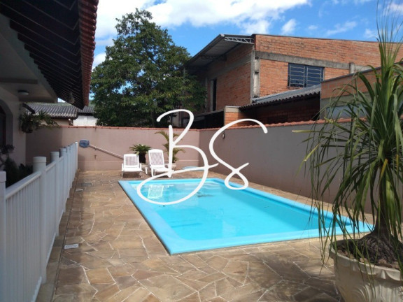 Imagem Casa com 3 Quartos à Venda, 600 m² em Centro - Igrejinha