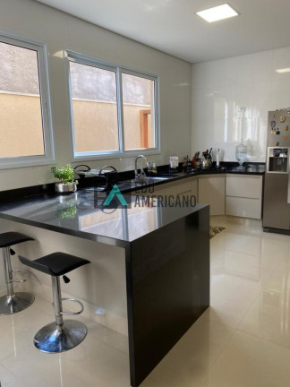 Casa de Condomínio com 4 Quartos para Alugar, 249 m² em Vila Santista - Atibaia