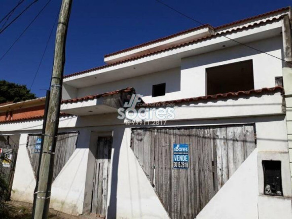 Imagem Sobrado com 4 Quartos à Venda, 218 m² em Três Vendas - Pelotas