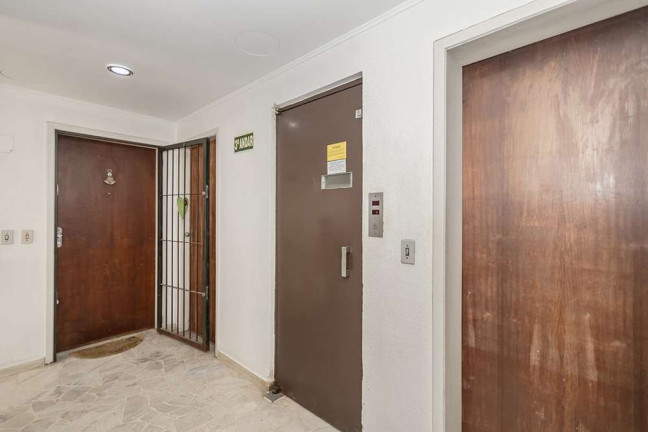 Imagem Imóvel com 2 Quartos à Venda, em Petrópolis - Porto Alegre Imagem Imóvel com 2 Quartos à Venda, em Petrópolis - Porto Alegre