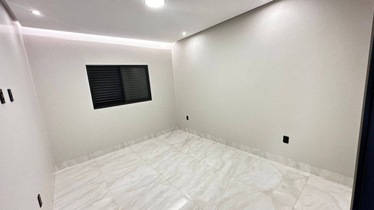 Imagem Casa com 3 Quartos à Venda, 328 m² em Turista Ii - Caldas Novas