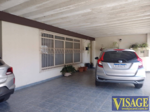 Casa com 3 Quartos à Venda,  em Pq. Brasil - Jacareí