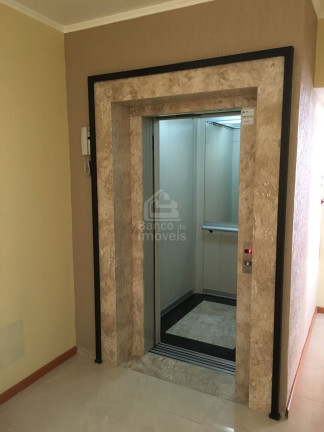Imagem Cobertura com 4 Quartos à Venda, 243 m² em Centro - Santa Maria