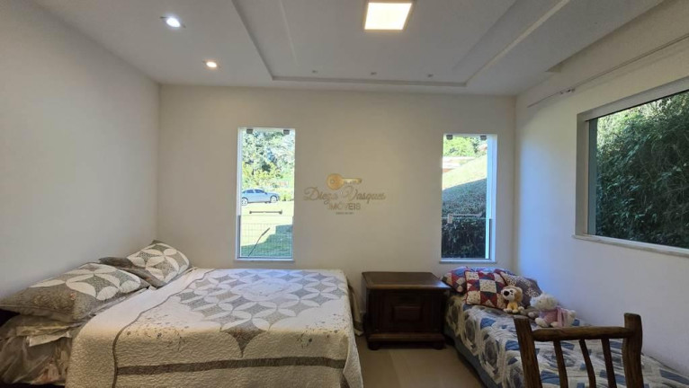 Imagem Casa com 3 Quartos à Venda, 183 m² em Parque Do Imbui - Teresópolis