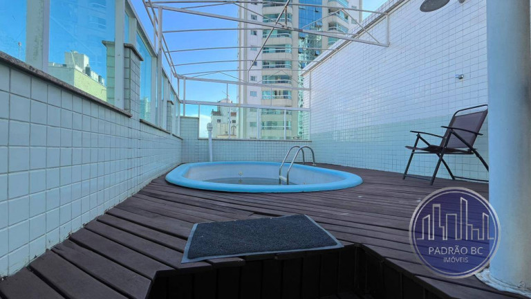 Imagem Cobertura com 3 Quartos à Venda, 180 m² em Centro - Balneário Camboriú