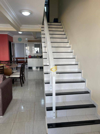 Imagem Sobrado com 3 Quartos para Temporada, 80 m² em Bombas - Bombinhas Imagem Sobrado com 3 Quartos para Temporada, 80 m² em Bombas - Bombinhas