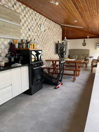 Imagem Casa com 3 Quartos à Venda, 167 m² em Estrada Do Coco - Camaçari