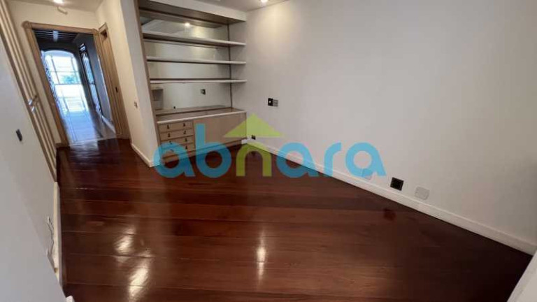 Imagem Apartamento com 4 Quartos à Venda, 340 m² em Copacabana - Rio De Janeiro Imagem Apartamento com 4 Quartos à Venda, 340 m² em Copacabana - Rio De Janeiro