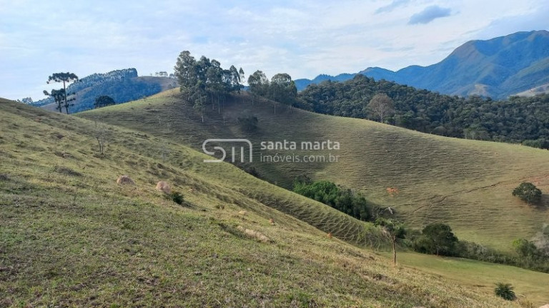 Imagem Imóvel com 3 Quartos à Venda, 1 m² em Bairro Calunga/peitudo - Silveiras