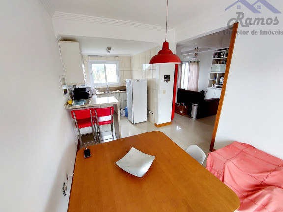 Imagem Sobrado com 3 Quartos à Venda,  em Tristeza - Porto Alegre