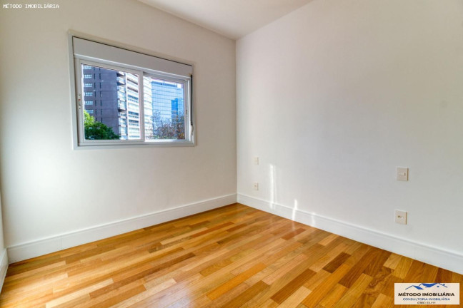 Imagem Apartamento com 3 Quartos à Venda, 161 m² em Vila Olimpia - São Paulo
