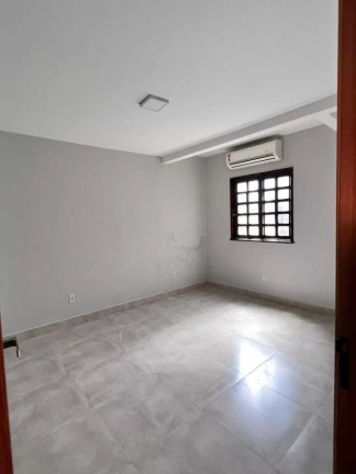 Imagem Casa com 3 Quartos à Venda, 243 m² em Parque Das Laranjeiras Acréscimo - Goiânia Imagem Casa com 3 Quartos à Venda, 243 m² em Parque Das Laranjeiras Acréscimo - Goiânia