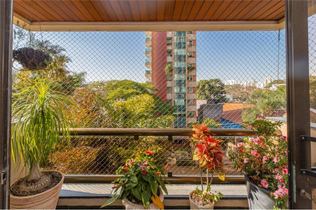 Imagem Imóvel com 3 Quartos à Venda,  em Moema - São Paulo
