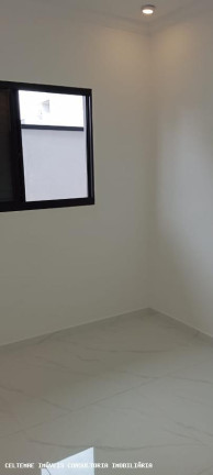 Imagem Casa com 3 Quartos à Venda, 144 m² em Vale Dos Cristais - Taubaté Imagem Casa com 3 Quartos à Venda, 144 m² em Vale Dos Cristais - Taubaté