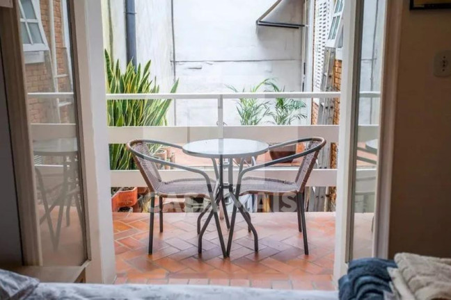 Imagem Casa com 2 Quartos à Venda, 110 m² em Pinheiros - São Paulo Imagem Casa com 2 Quartos à Venda, 110 m² em Pinheiros - São Paulo
