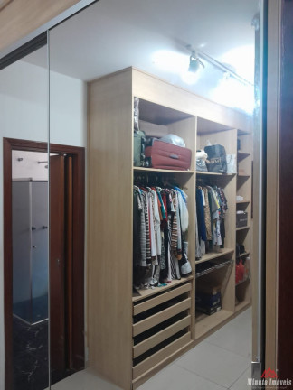 Imagem Casa com 4 Quartos à Venda, 500 m² em Caxambu - Jundiaí