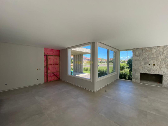 Casa com 4 Quartos à Venda, 330 m² em Condominio Green Village - Xangri-lá