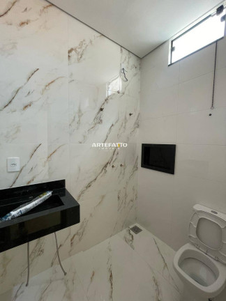 Imagem Casa com 3 Quartos à Venda, 100 m²