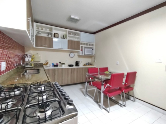 Imagem Imóvel com 3 Quartos à Venda, 164 m² em Tijuca - Teresópolis