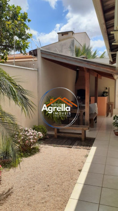 Imagem Casa com 3 Quartos à Venda, 164 m² em Jardim Brasilia - Mogi Mirim Imagem Casa com 3 Quartos à Venda, 164 m² em Jardim Brasilia - Mogi Mirim