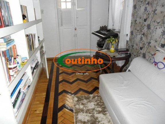 Imagem Casa com 4 Quartos à Venda, 212 m² em Tijuca - Rio De Janeiro Imagem Casa com 4 Quartos à Venda, 212 m² em Tijuca - Rio De Janeiro
