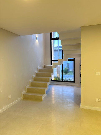 Imagem Casa com 3 Quartos à Venda, 187 m² em Cachoeira - Curitiba