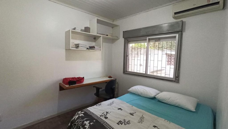 Imagem Casa com 2 Quartos à Venda, 130 m² em Cavalhada - Porto Alegre