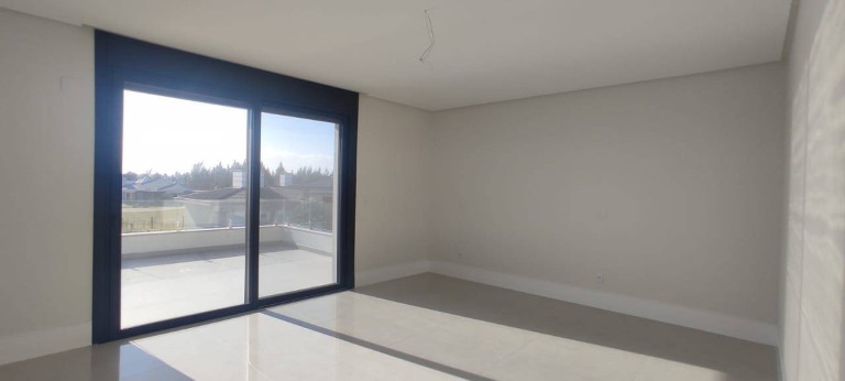 Imagem Casa com 5 Quartos à Venda, 600 m² em Atlântida Sul - Osório