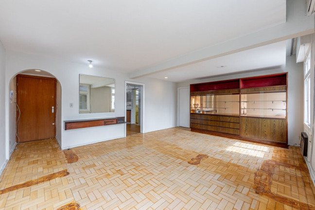 Apartamento com 2 Quartos à Venda, 100 m² em Moinhos De Vento - Porto Alegre