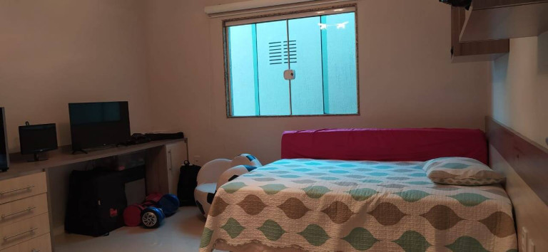 Imagem Casa com 4 Quartos à Venda, 330 m² em Vale Dos Cristais - Macaé