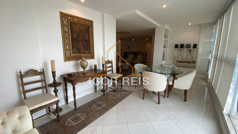 Imagem Apartamento com 3 Quartos à Venda, 158 m² em Centro - Campos Dos Goytacazes