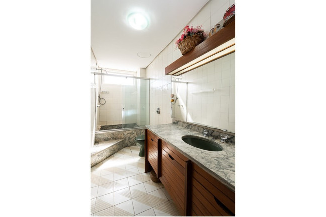 Imagem Apartamento com 4 Quartos à Venda, 232 m² em Petrópolis - Porto Alegre