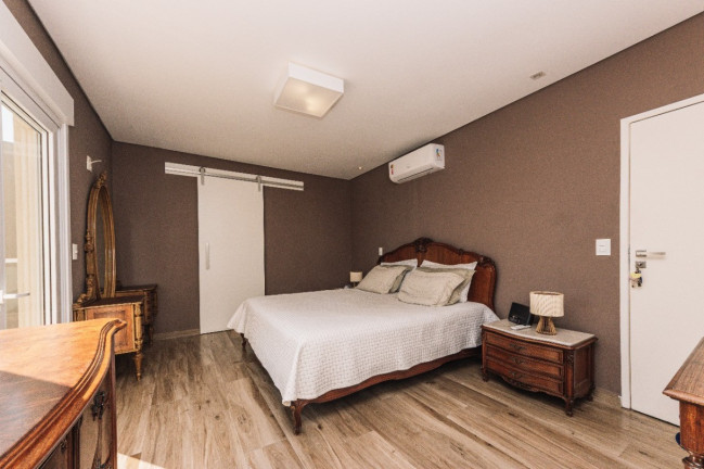 Imagem Casa com 3 Quartos à Venda, 650 m² em Vila Albertina - São Paulo