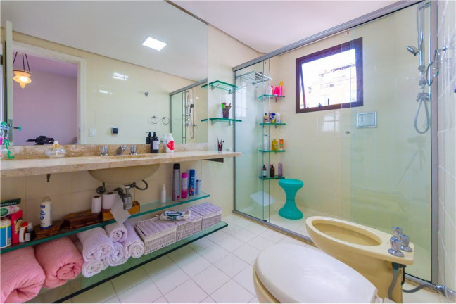 Imagem Imóvel com 3 Quartos à Venda, em Vila Nova Conceição - São Paulo Imagem Imóvel com 3 Quartos à Venda, em Vila Nova Conceição - São Paulo