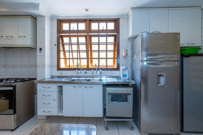 Imagem Casa com 4 Quartos à Venda, 375 m² em Moema - São Paulo