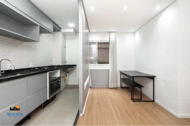 Apartamento com 1 Quarto à Venda,  em Vila Mira - São Paulo