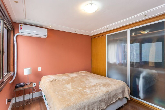 Imagem Casa de Condomínio com 3 Quartos à Venda, 200 m² em Vila Assunção - Porto Alegre