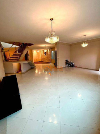 Sobrado com 4 Quartos à Venda, 480 m² em Vila Rosália - Guarulhos